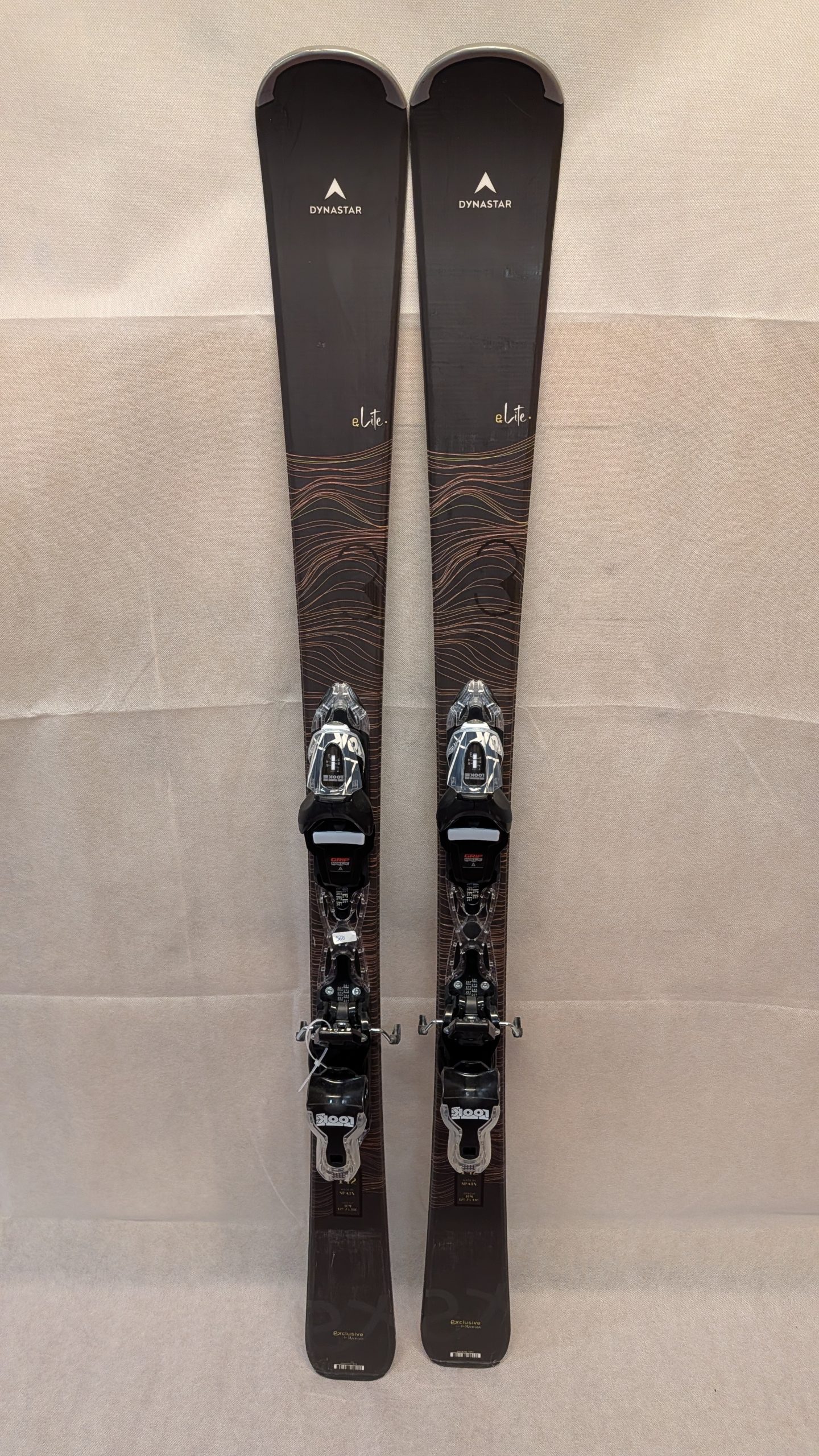 ELITE 3 NEUF - 142 cm